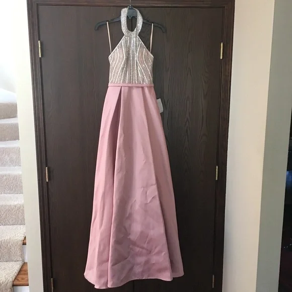 Xscape formal gown NWT - Picture 2 of 8